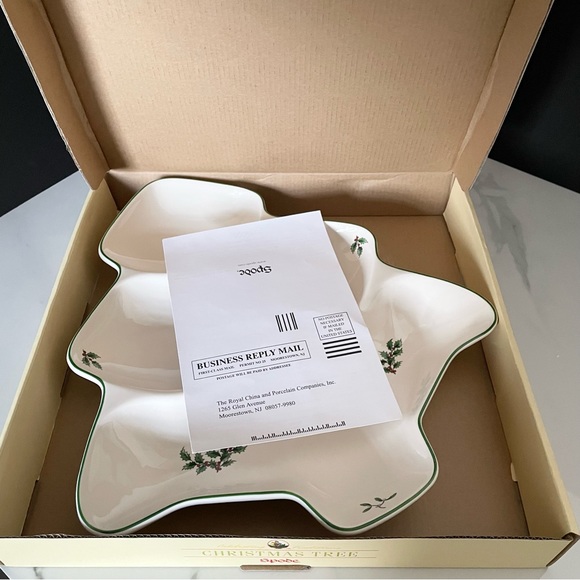 NEW! Christmas Tree Divided Serving Dish by Spode - Picture 4 of 6